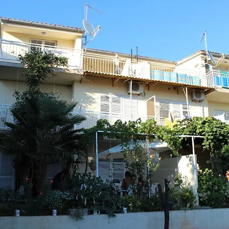 Appartement Miriam Srima *