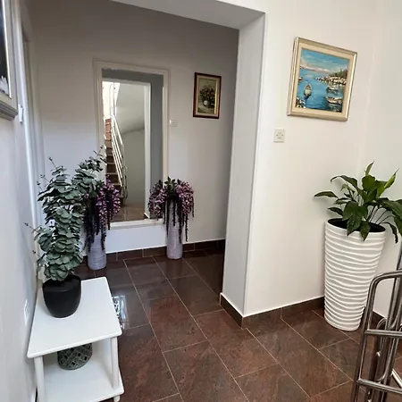 Miriam Srima Apartment Vodice