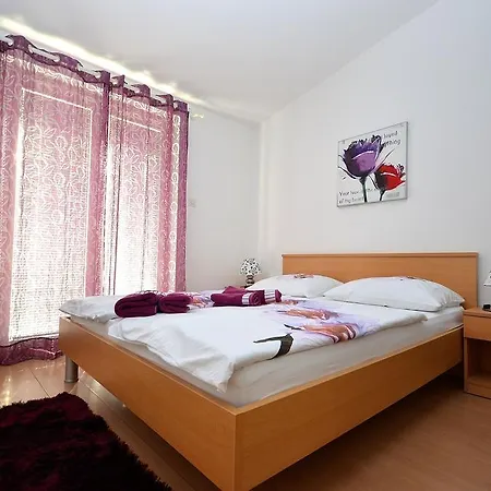 Apartment Miriam Srima